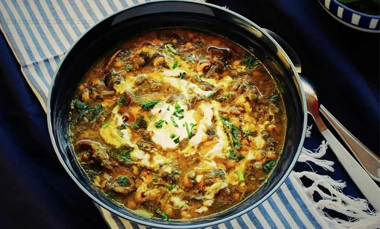 بهترین غذاهای سنتی ایران؛ از شمال تا جنوب کشور - آبگوشت سنتی (یخنی بزباش)